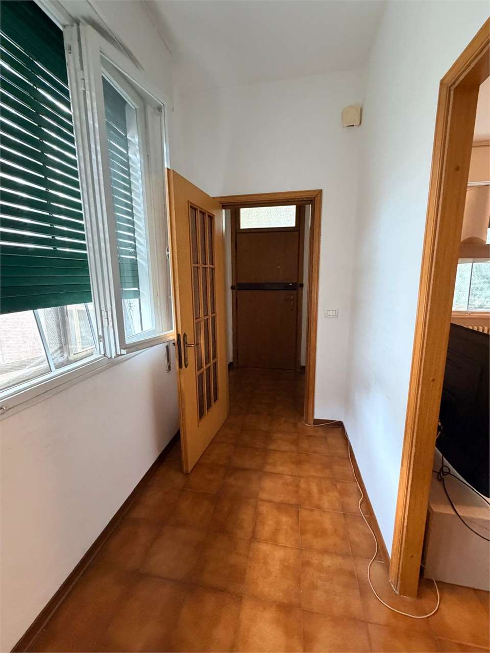 VENDESI APPARTAMENTO IN VIA IV NOVEMBRE 37 - Foto 3